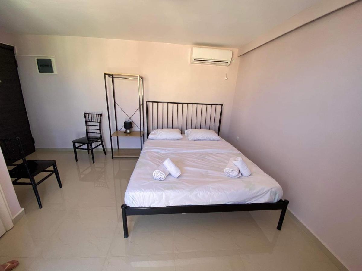 Lavrio 1Bdr Penthouse 7 Min On Foot From The Port Apartamento Exterior foto