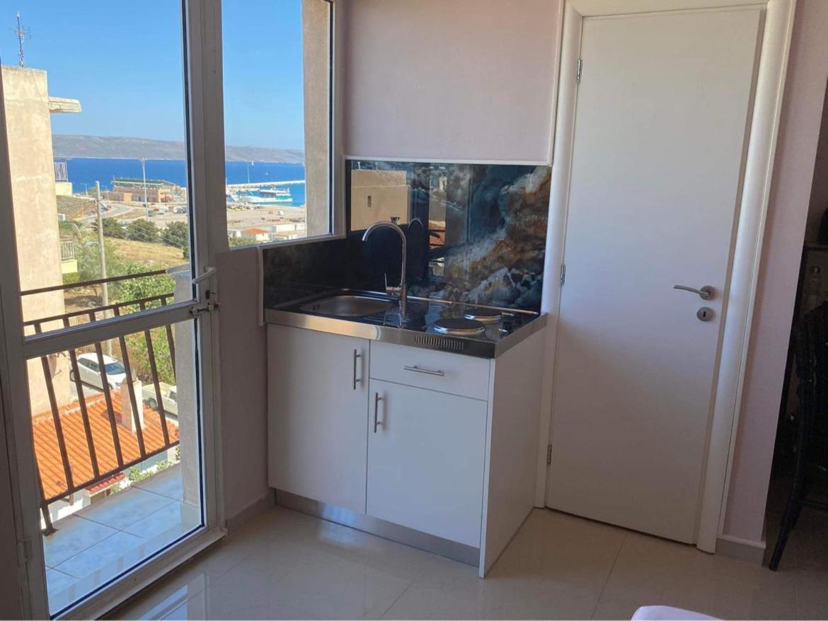 Lavrio 1Bdr Penthouse 7 Min On Foot From The Port Apartamento Exterior foto