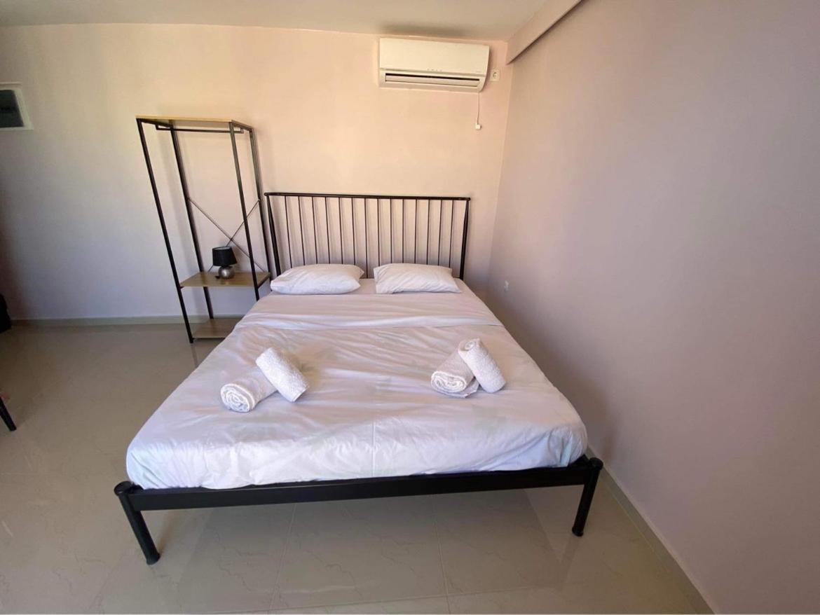 Lavrio 1Bdr Penthouse 7 Min On Foot From The Port Apartamento Exterior foto