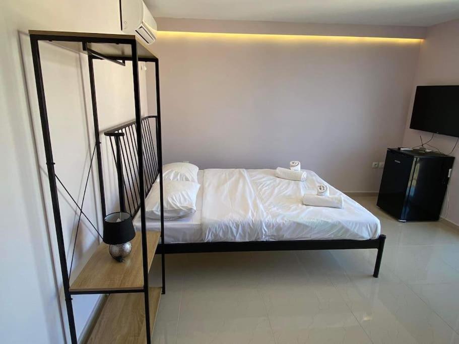 Lavrio 1Bdr Penthouse 7 Min On Foot From The Port Apartamento Exterior foto