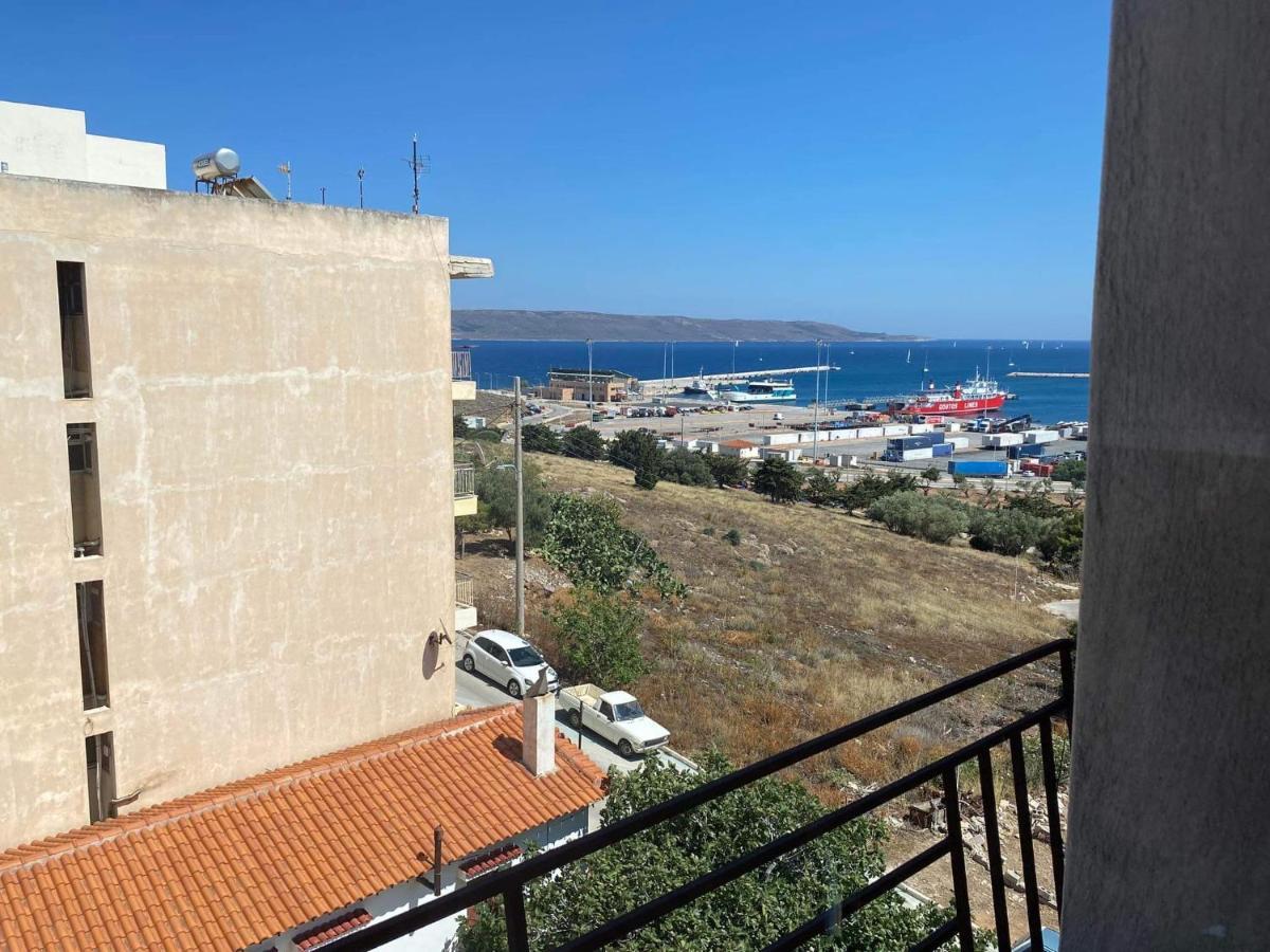 Lavrio 1Bdr Penthouse 7 Min On Foot From The Port Apartamento Exterior foto